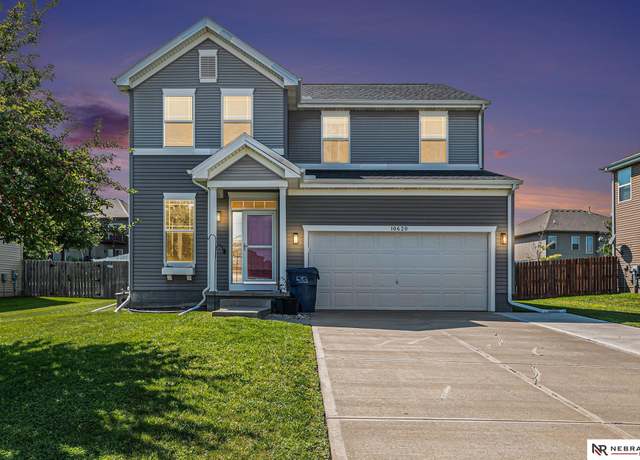 Property at 10620 S 110th Ave, Papillion, NE 68046, 4 beds, 3 baths