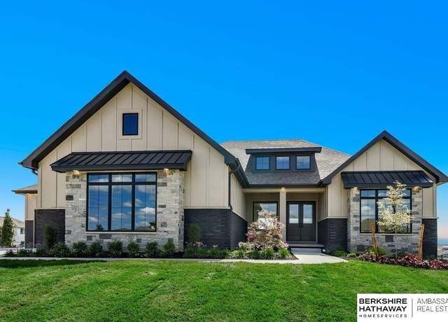Property at 12357 Schirra St, Papillion, NE 68046, 4 beds, 3 baths