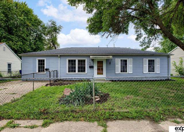 Property at 1313 Lindwood Dr, Carter Lake, IA 51510, 4 beds, 1 bath