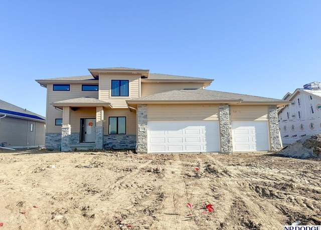 Property at 5501 Kestrel Pkwy, Elkhorn, NE 68022, 4 beds, 2.5 baths