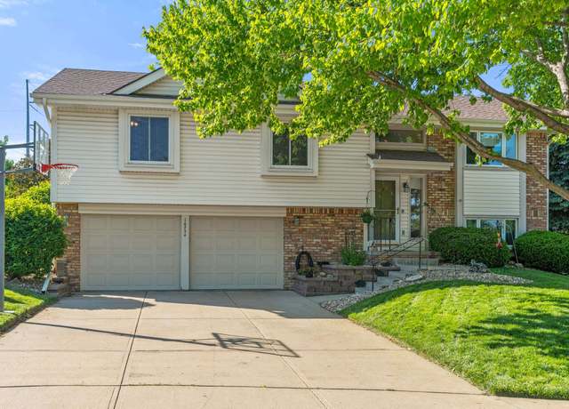 Property at 16734 Pierce Cir, Omaha, NE 68130, 3 beds, 2.5 baths