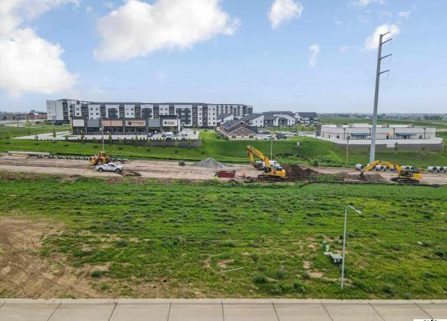 Property at 20132 R St, Elkhorn, NE 68022