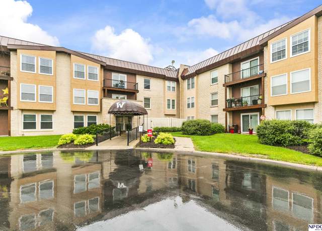 Property at 12727 W Dodge Rd Unit 113B, Omaha, NE 68154, 2 beds, 2 baths