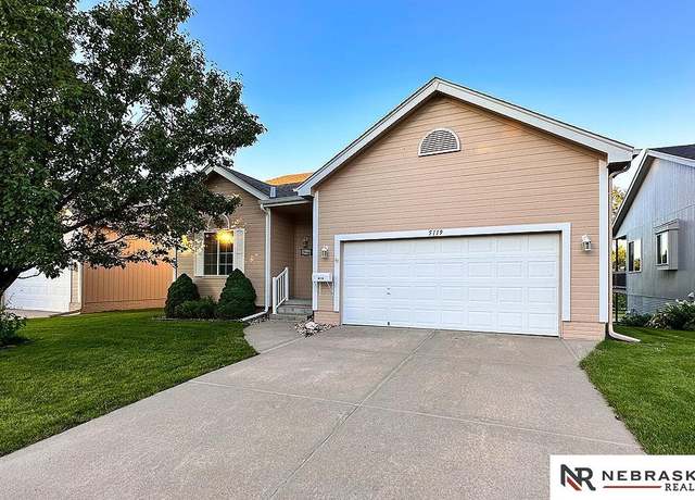 Property at 5119 N 152nd Ave, Omaha, NE 68116, 3 beds, 3 baths