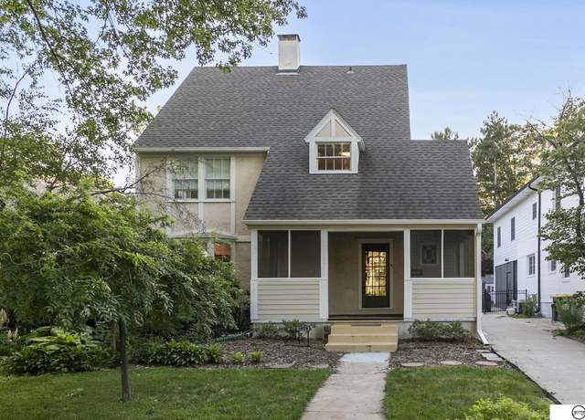 Property at 2609 Rathbone Rd, Lincoln, NE 68502, 4 beds, 3.5 baths