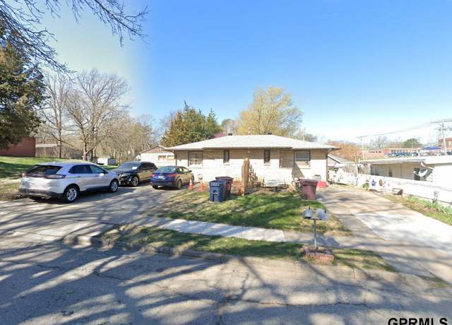 Property at 411 -415 S 50th St, Lincoln, NE 68510, 2 beds, 2 baths