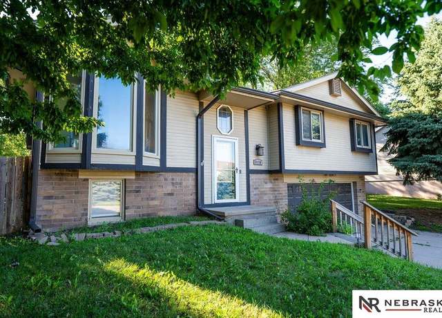 Property at 8110 S 151st St, Omaha, NE 68138, 4 beds, 2.5 baths