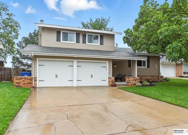 Property at 7209 S 132nd Ave, Omaha, NE 68138, 3 beds, 2.5 baths
