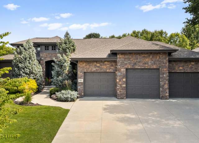Property at 3211 S 184th Ter, Omaha, NE 68130, 4 beds, 3 baths