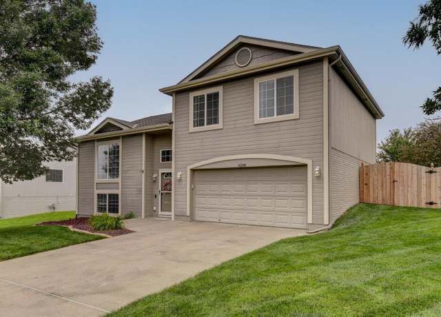 Property at 6208 S 189 St, Omaha, NE 68135, 3 beds, 2.5 baths