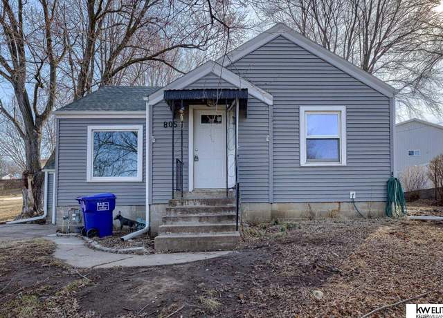 Property at 805 N Chestnut St, Avoca, IA 51521, 3 beds, 1 bath