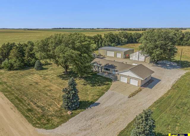 Property at 18712 County Road P16, Blair, NE 68008, 3 beds, 2 baths