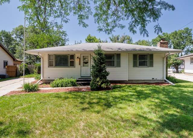 Property at 4336 Judson St, Lincoln, NE 68504, 3 beds, 1 bath