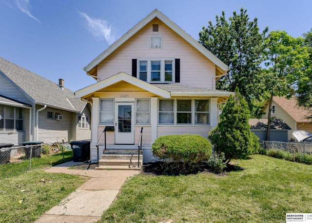 Property at 4105 N 17th St, Omaha, NE 68110, 3 beds, 2 baths