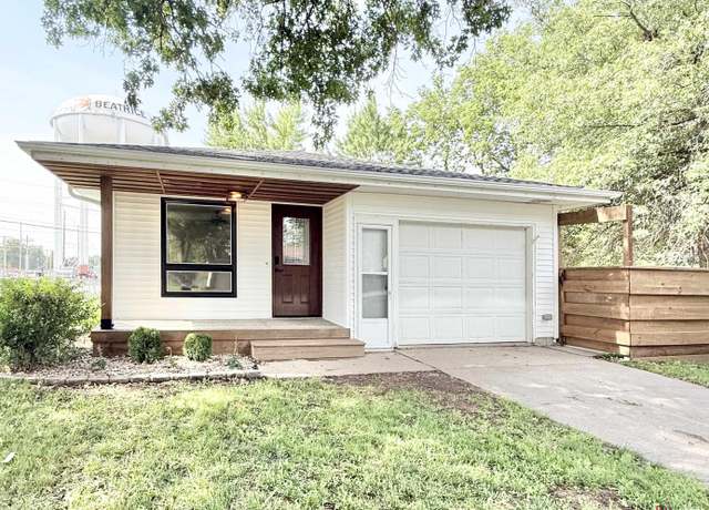 Property at 1907 Monroe St, Beatrice, NE 68310, 3 beds, 2 baths