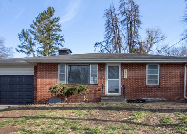 Property at 5720 Aylesworth Ave, Lincoln, NE 68505, 4 beds, 2 baths