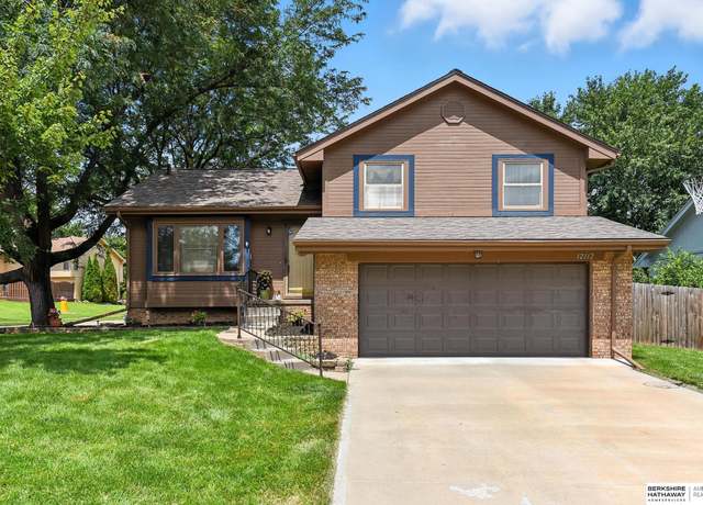Property at 12112 Binney St, Omaha, NE 68164, 3 beds, 2.5 baths