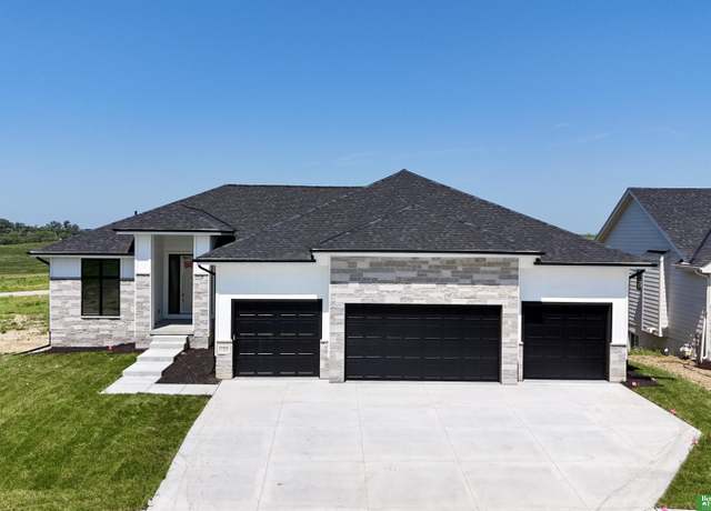 Property at 5708 N 198th St, Elkhorn, NE 68022, 6 beds, 3 baths