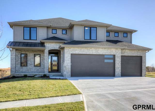 Property at 3103 N 184 St, Elkhorn, NE 68022, 5 beds, 3.5 baths