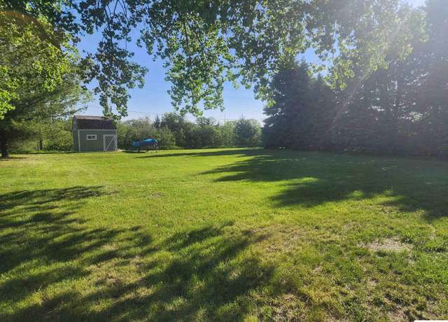 Property at 2612 Overlook Cir, Plattsmouth, NE 68048