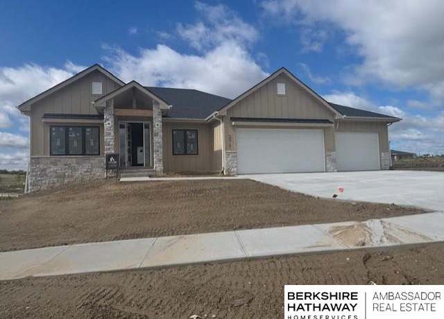 Property at 20101 U St, Omaha, NE 68135, 4 beds, 3 baths