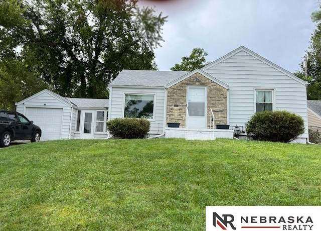 Property at 3041 Vane, Omaha, NE 68112, 2 beds, 1.5 baths