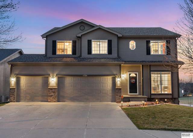 Property at 4706 S 187th Ave, Omaha, NE 68135, 5 beds, 5 baths