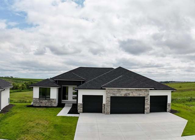 Property at 5717 N 195th St, Elkhorn, NE 68022, 6 beds, 3 baths