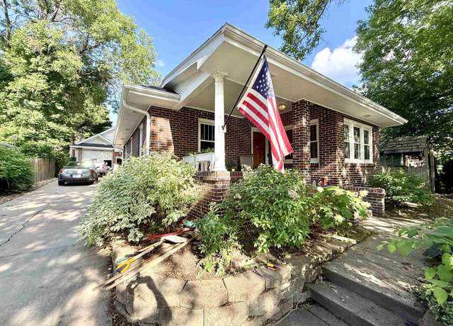 Property at 1952 S 53rd St, Lincoln, NE 68506, 4 beds, 2 baths