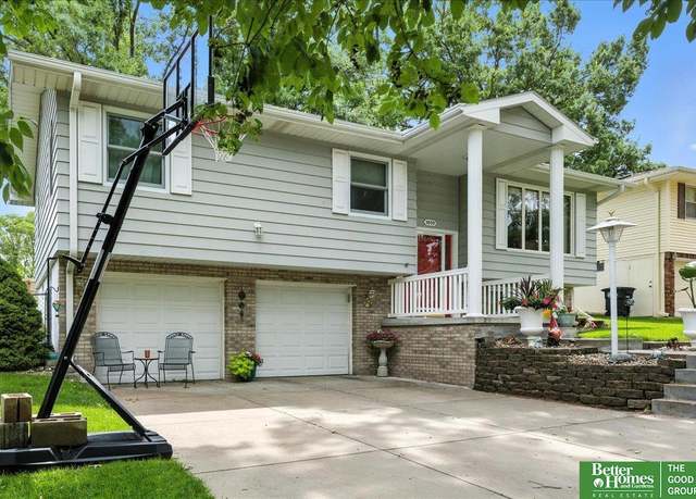 Property at 5509 S 91 St, Omaha, NE 68127, 3 beds, 2 baths