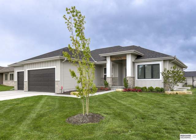 Property at 5505 N 208th Ave, Elkhorn, NE 68022, 5 beds, 3 baths