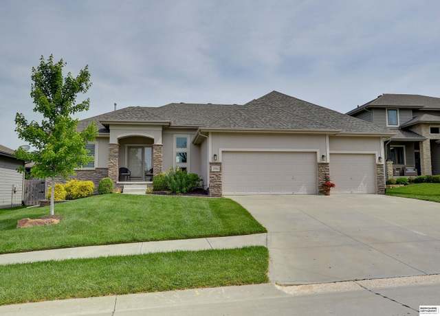 Property at 18964 Spaulding Cir, Elkhorn, NE 68022, 4 beds, 3 baths