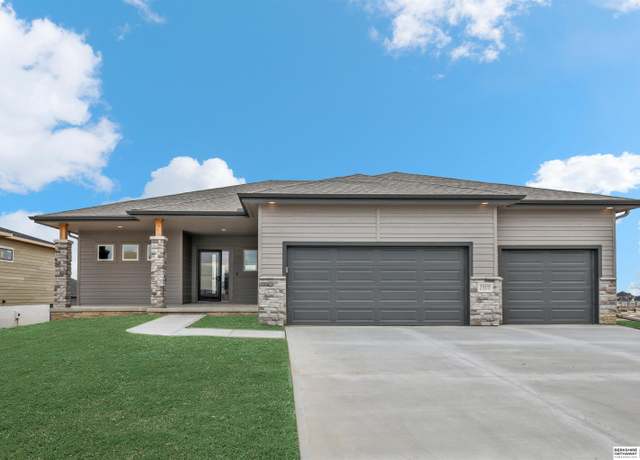Property at 5909 N 209th St, Elkhorn, NE 68022, 4 beds, 3 baths