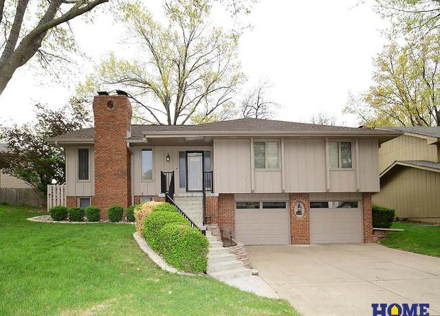 Property at 2419 S 153rd St, Omaha, NE 68144, 3 beds, 2.5 baths