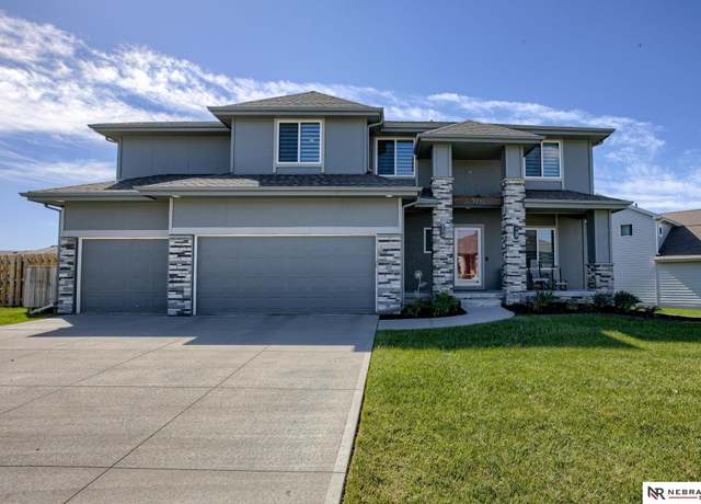 Property at 7711 S 195th Ave, Gretna, NE 68028, 5 beds, 5.5 baths