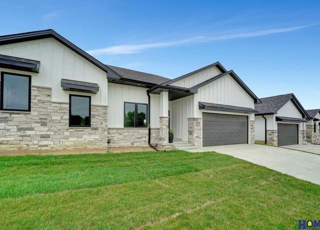 Property at 6843 Weigel Bay, Lincoln, NE 68516, 4 beds, 3 baths