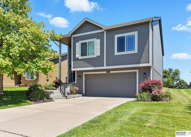 Property at 6709 N 142nd St, Omaha, NE 68164, 3 beds, 2 baths