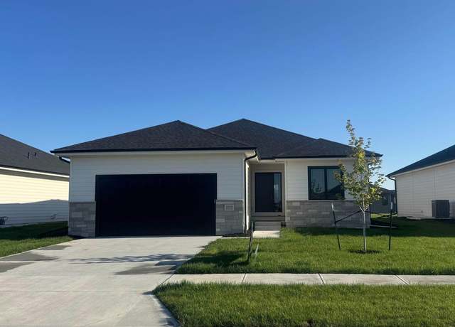 Property at 20930 Ellison Ave, Elkhorn, NE 68022, 4 beds, 3 baths