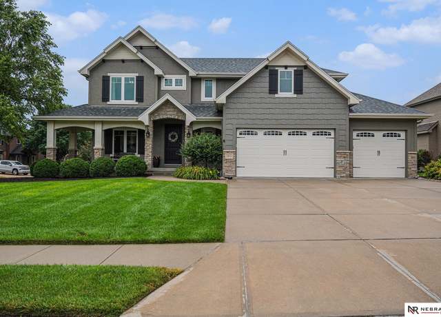 Property at 19653 Lamont St, Omaha, NE 68130, 4 beds, 3.5 baths
