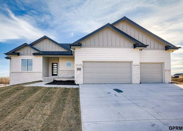 Property at 5406 N 196 St, Elkhorn, NE 68022, 5 beds, 3 baths