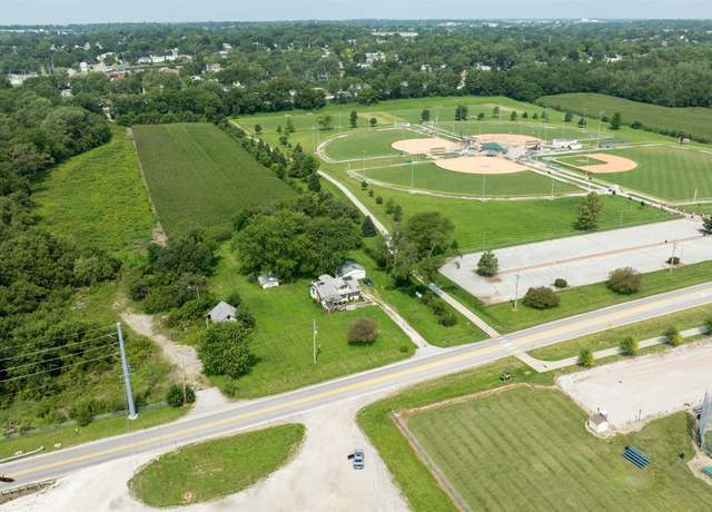 Property at 7606 S 66th St, La Vista, NE 68128