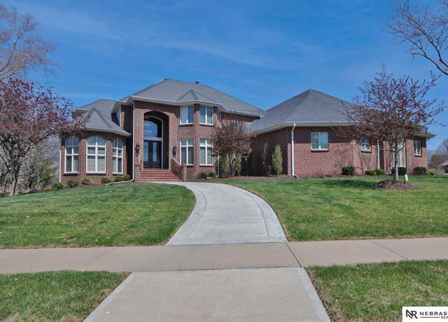 Property at 707 N 163rd Ave, Omaha, NE 68118, 5 beds, 5.5 baths