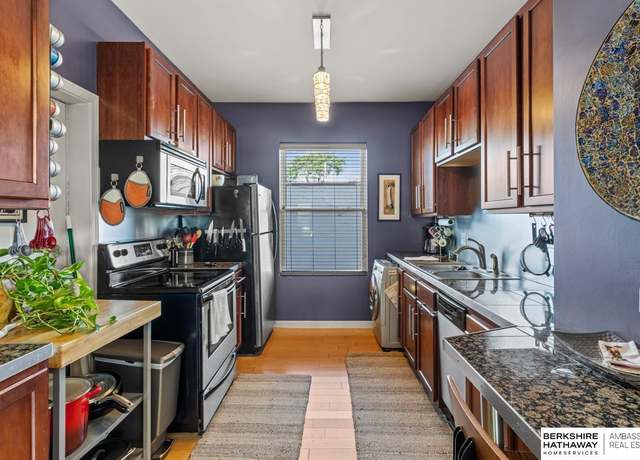 Property at 2315 Harney St #204, Omaha, NE 68102, 1 bed, 1 bath