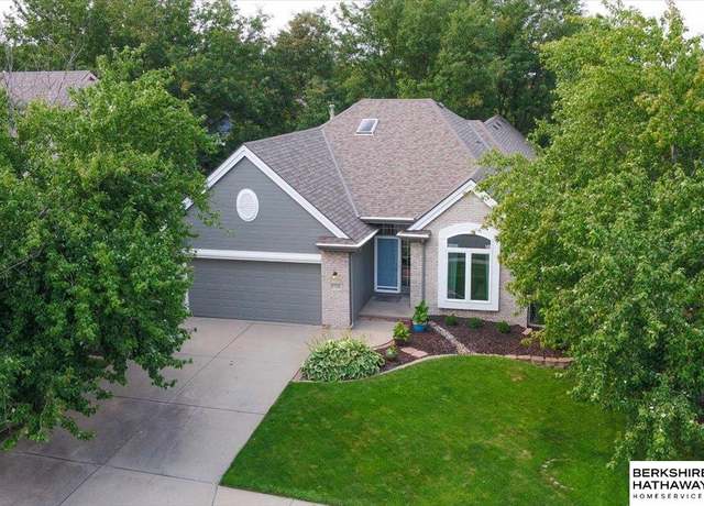 Property at 17320 Pine Cir, Omaha, NE 68130, 5 beds, 3 baths
