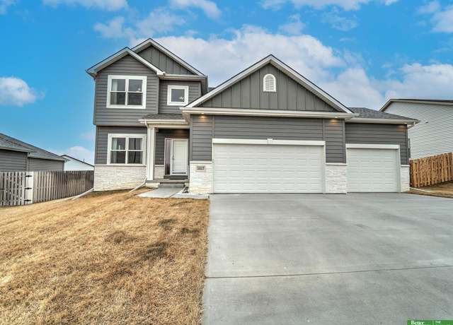 Property at 10317 S 206th St, Gretna, NE 68028, 4 beds, 2.5 baths