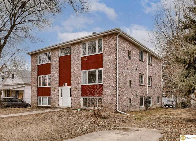 Property at 349 S 26th St, Lincoln, NE 68510, 6 beds, 4 baths