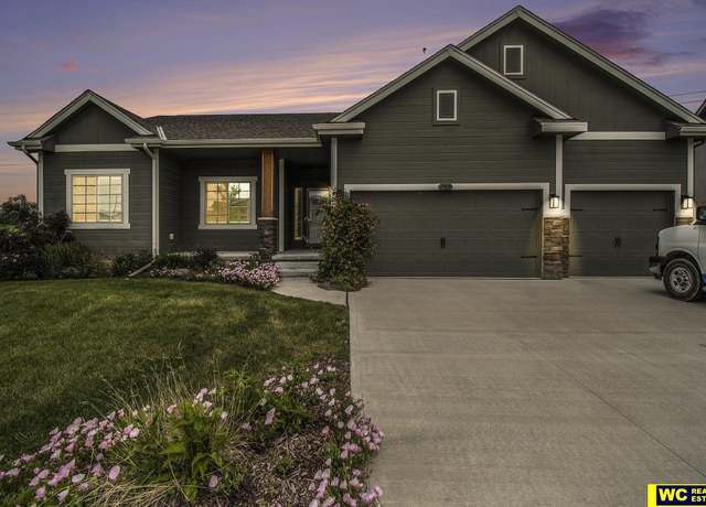 Property at 17820 Rampart St, Omaha, NE 68136, 3 beds, 2 baths