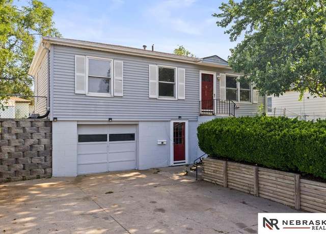 Property at 7308 Frederick Ave, La Vista, NE 68128, 3 beds, 1 bath