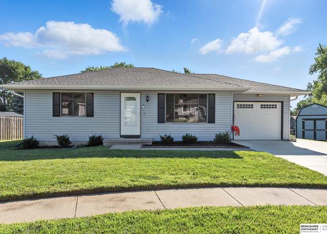 Property at 936 N 28th St, Blair, NE 68008, 2 beds, 2 baths