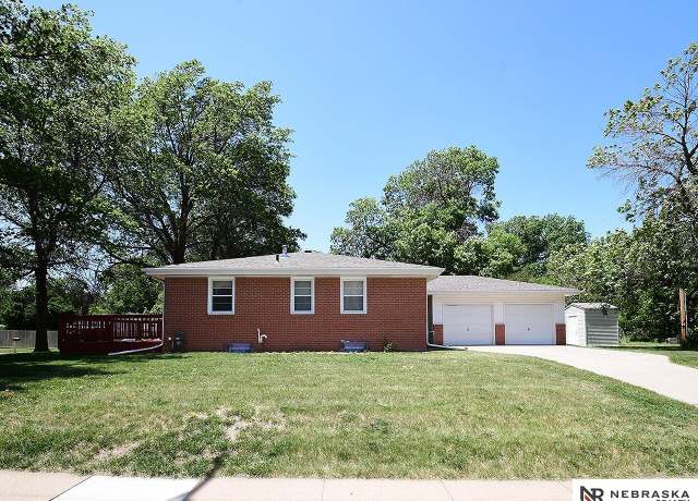 Property at 3940 X St, Lincoln, NE 68503, 3 beds, 2.5 baths